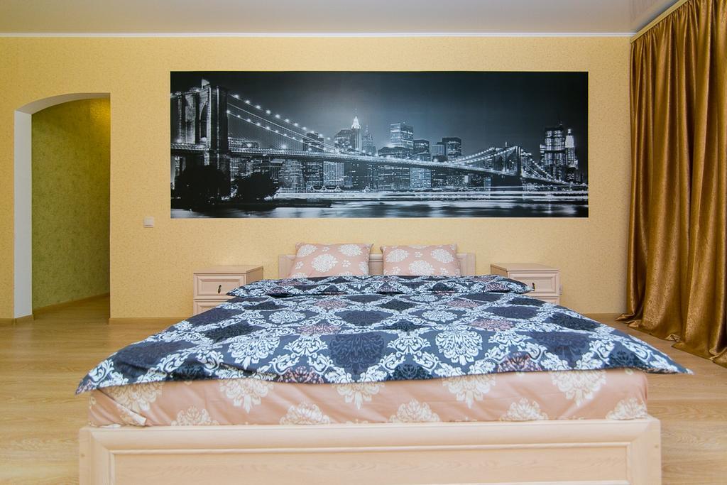 Vip Apartment On Novomestenskaya Sumy Luaran gambar